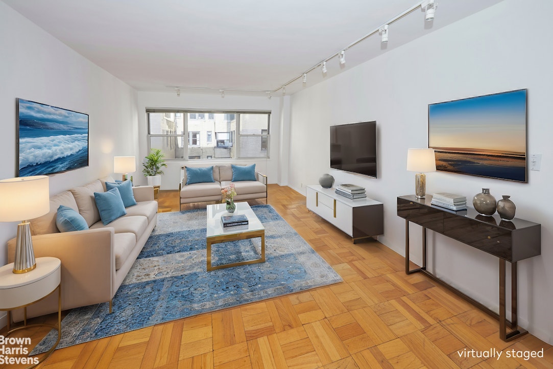 Photo 1 of 311 East 71st Street 9H, Upper East Side, NYC, $495,000, Web #: 23329408