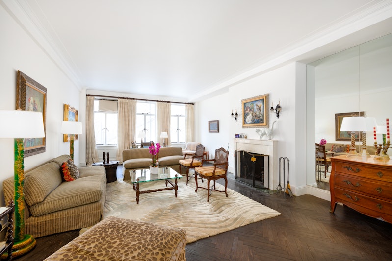 211 Central Park West 3K, Upper West Side, Upper West Side, NYC - 4 Bedrooms  
3 Bathrooms  
7 Rooms - 