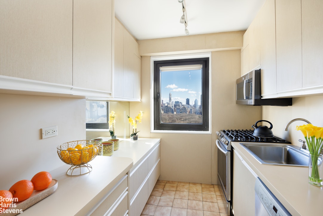 10 West 66th Street 25K Lincoln Square New York NY 10023