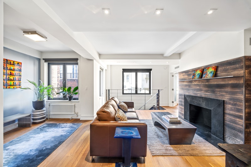 433 East 51st Street 11/12G, Midtown East, Midtown East, NYC - 2 Bedrooms  
2.5 Bathrooms  
6 Rooms - 