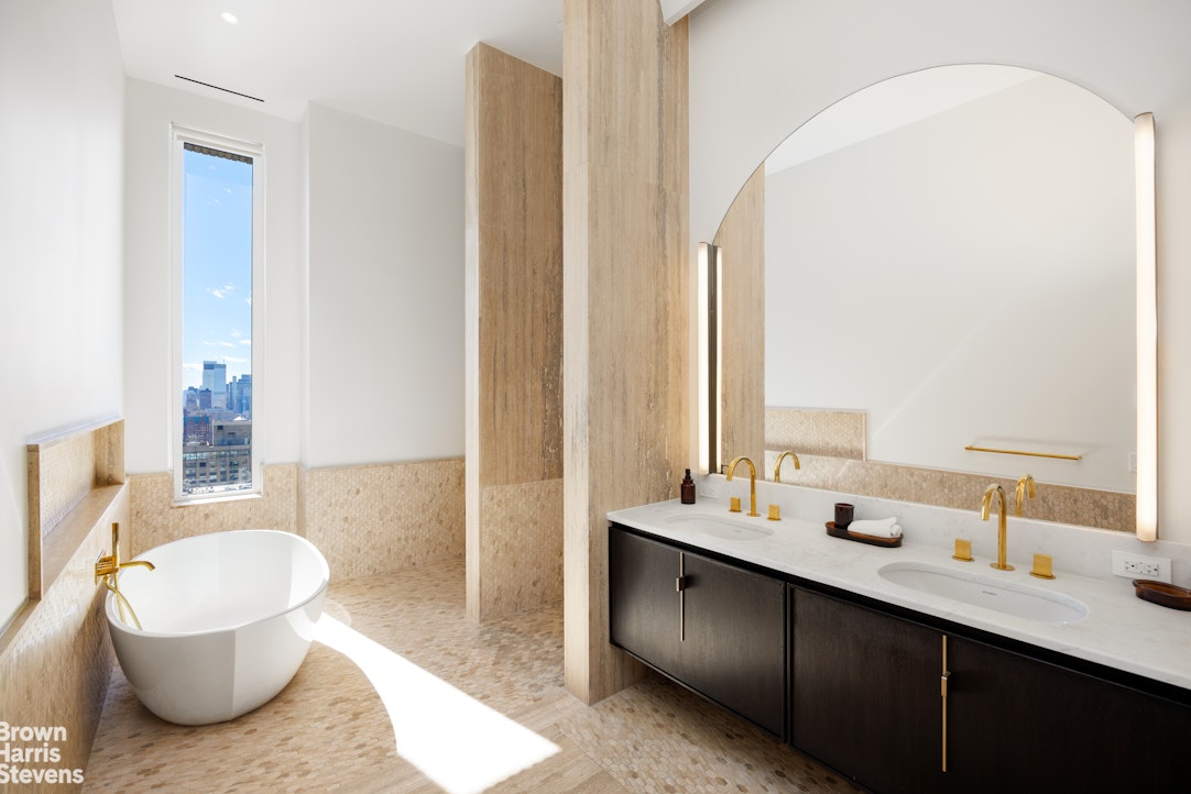 180 East 88th Street PH44 Carnegie Hill New York NY 10128