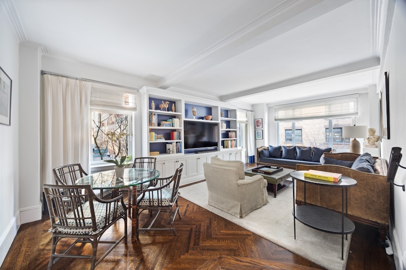 55 Central Park West 5A, Upper West Side, Upper West Side, NYC - 2 Bedrooms  
2 Bathrooms  
4 Rooms - 