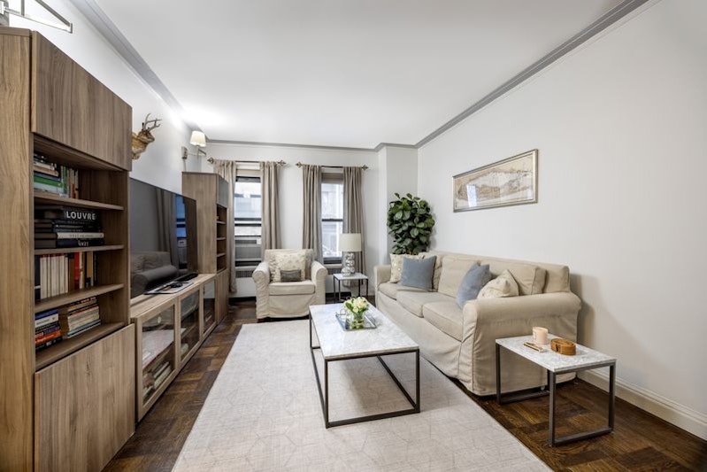 349 East 49th Street 1G, Midtown East, Midtown East, NYC - 1 Bedrooms  
1 Bathrooms  
4 Rooms - 