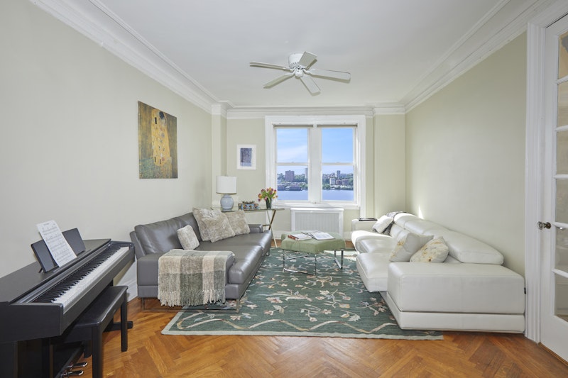 Property for Sale at 360 Riverside Dr 8A, Upper West Side, Upper West Side, NYC - Bedrooms: 3 
Bathrooms: 3 
Rooms: 7  - $2,750,000