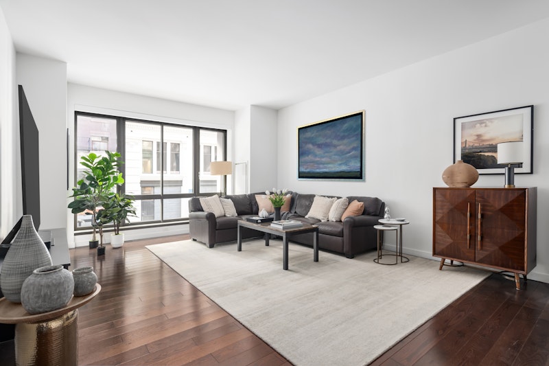 4 West 21st Street, Flatiron, Downtown, NYC - 2 Bedrooms  
3 Bathrooms  
4 Rooms - 