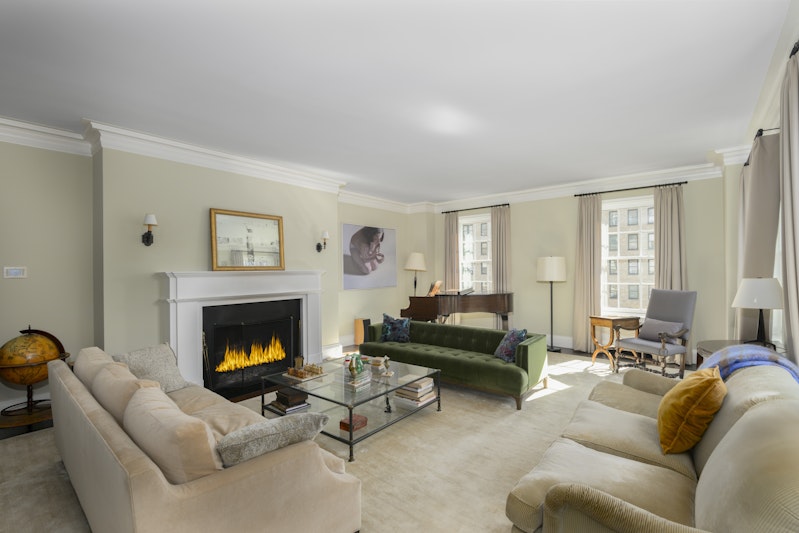 1220 Park Avenue 7B, Upper East Side, Upper East Side, NYC - 5 Bedrooms  
4 Bathrooms  
12 Rooms - 