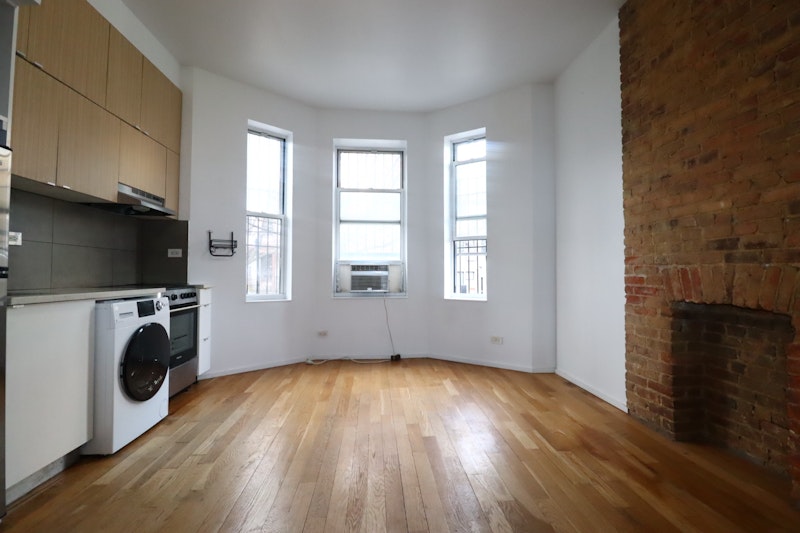 72 Herkimer Street 1F, Bedford-Stuyvesant, Brooklyn, New York - 1 Bedrooms  
1 Bathrooms  
3 Rooms - 