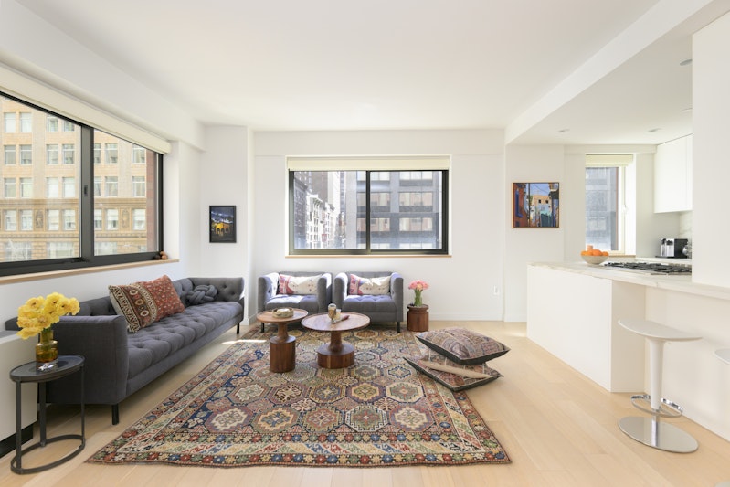 200 West 24th Street 3A, Chelsea, Downtown, NYC - 2 Bedrooms  
2 Bathrooms  
4 Rooms - 