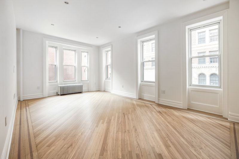 15 Clark Street 2C, Brooklyn Heights, Brooklyn, New York - 3 Bedrooms  
3 Bathrooms  
6 Rooms - 