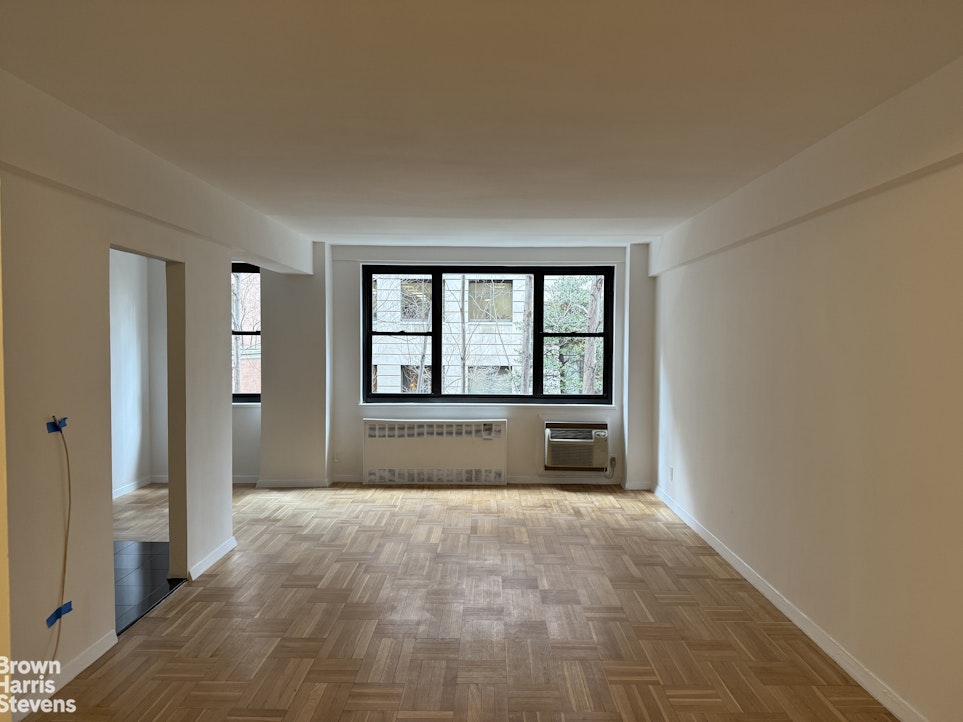 Photo 1 of 250 East 39th Street 2N, Midtown East, NYC, $3,000, Web #: 23384353