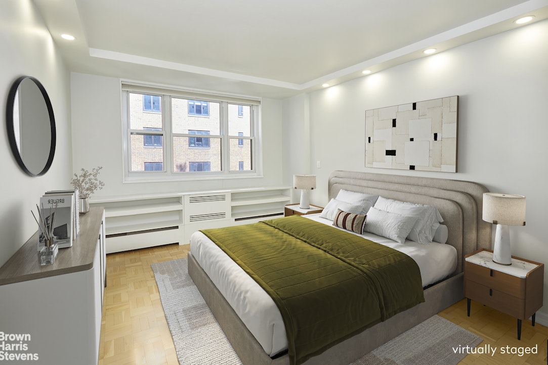 63 East 9th Street Greenwich Village New York NY 10003