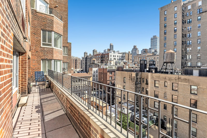 30 East 62nd Street 11G, Upper East Side, Upper East Side, NYC - 1 Bedrooms  
1.5 Bathrooms  
3.5 Rooms - 