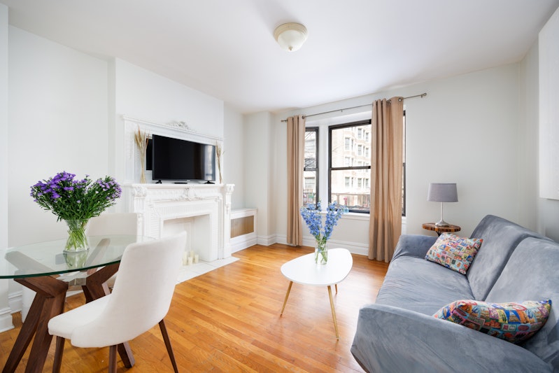 Property for Sale at 514 West 110th Street 2D, Upper West Side, Upper West Side, NYC - Bedrooms: 2 
Bathrooms: 1 
Rooms: 4  - $975,000