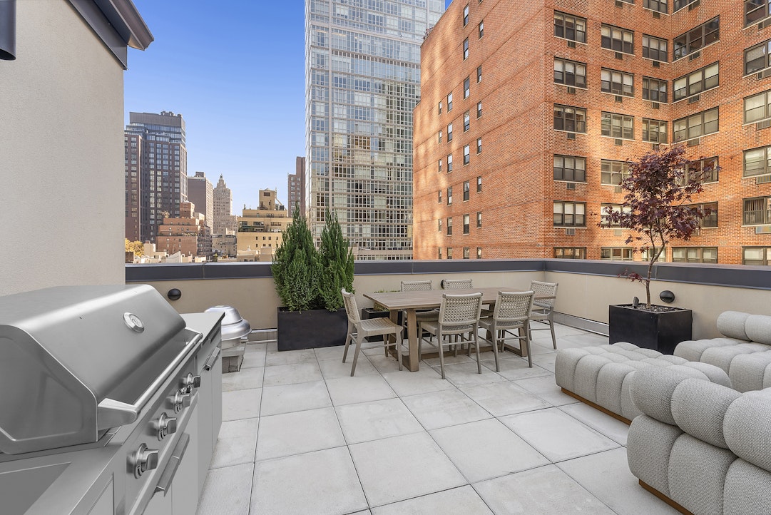 244 East 52nd Street 6B Turtle Bay New York NY 10022