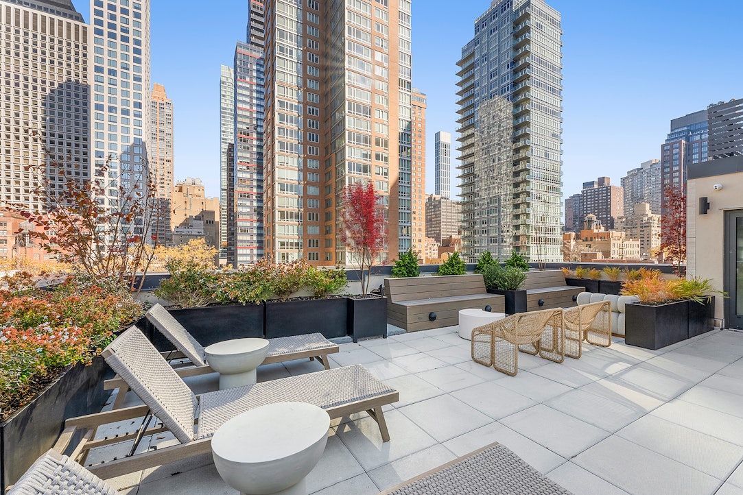 244 East 52nd Street 6B Turtle Bay New York NY 10022