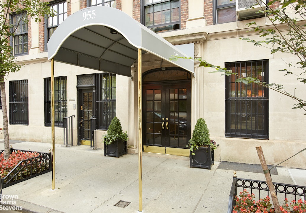 955 Lexington Avenue Upper East Side New York NY 10021