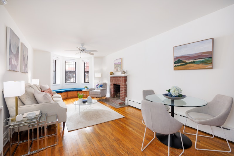 914 8th Avenue 1, Park Slope, Brooklyn, New York - 1 Bedrooms  
1.5 Bathrooms  
4 Rooms - 
