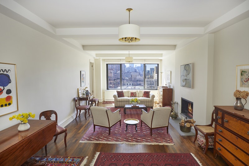 180 East 79th Street 14F, Upper East Side, Upper East Side, NYC - 2 Bedrooms  
2 Bathrooms  
4.5 Rooms - 