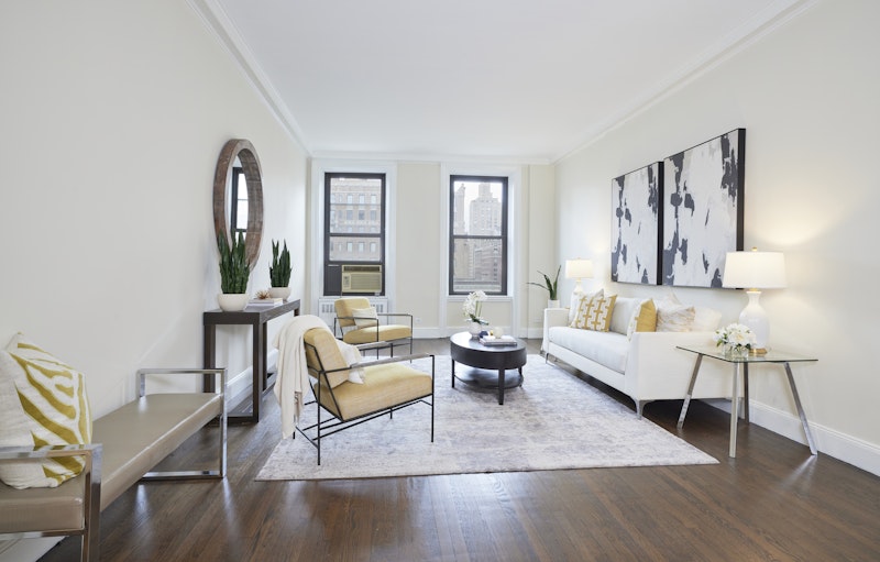 970 Park Avenue 8N, Upper East Side, Upper East Side, NYC - 2 Bedrooms  
2 Bathrooms  
5 Rooms - 