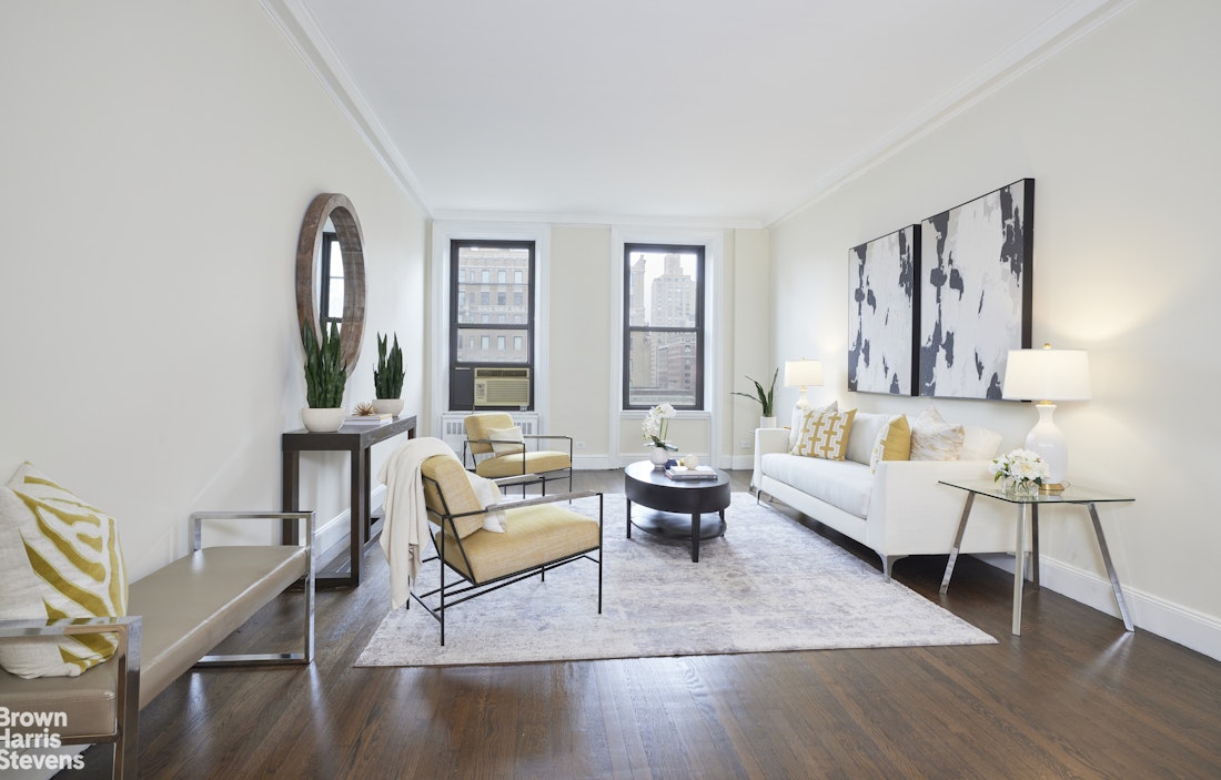 Photo 1 of 970 Park Avenue 8N, Upper East Side, NYC, $2,500,000, Web #: 23424222