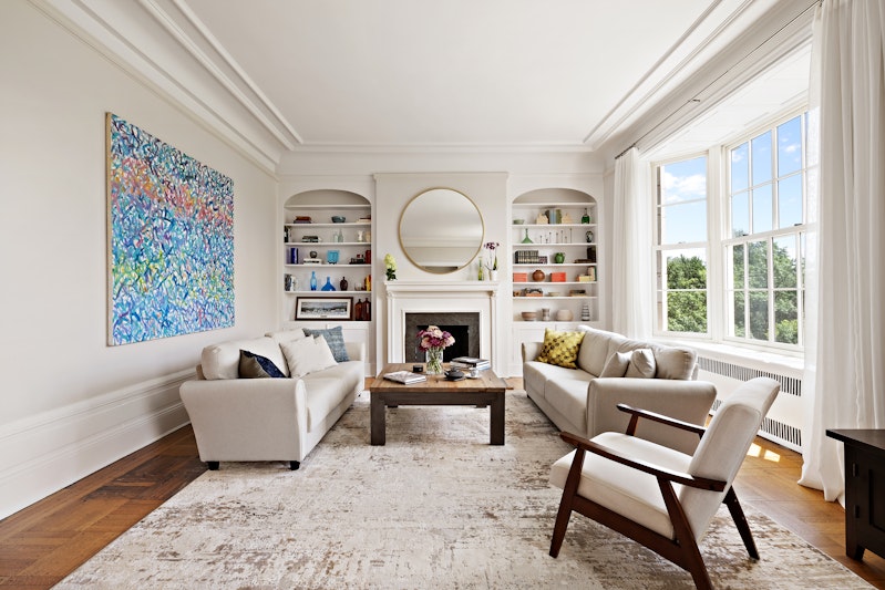 285 Central Park West 5S, Upper West Side, Upper West Side, NYC - 5 Bedrooms  
3.5 Bathrooms  
9 Rooms - 