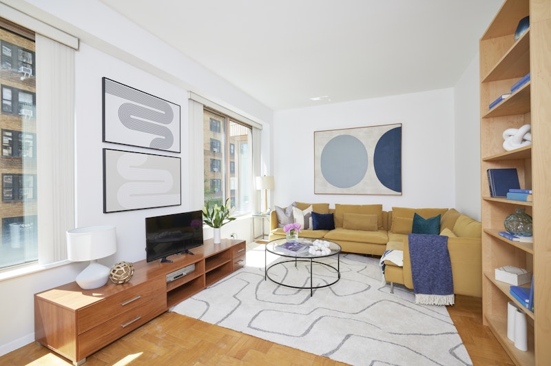 Property for Sale at 205 East 68th Street T5g, Upper East Side, Upper East Side, NYC - Bedrooms: 1 
Bathrooms: 1.5 
Rooms: 3  - $825,000