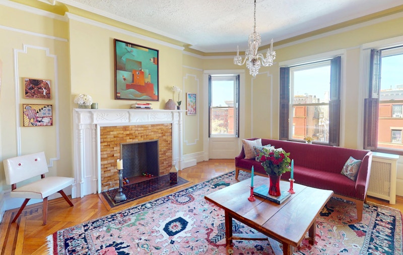 188 West 135th Street 5W, Central Harlem, Upper Manhattan, NYC - 3 Bedrooms  
1.5 Bathrooms  
7 Rooms - 