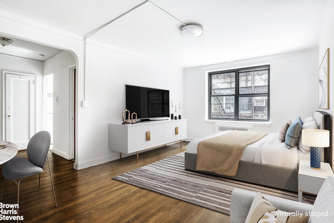 8 East 48th Street 5B Midtown East New York NY 10017