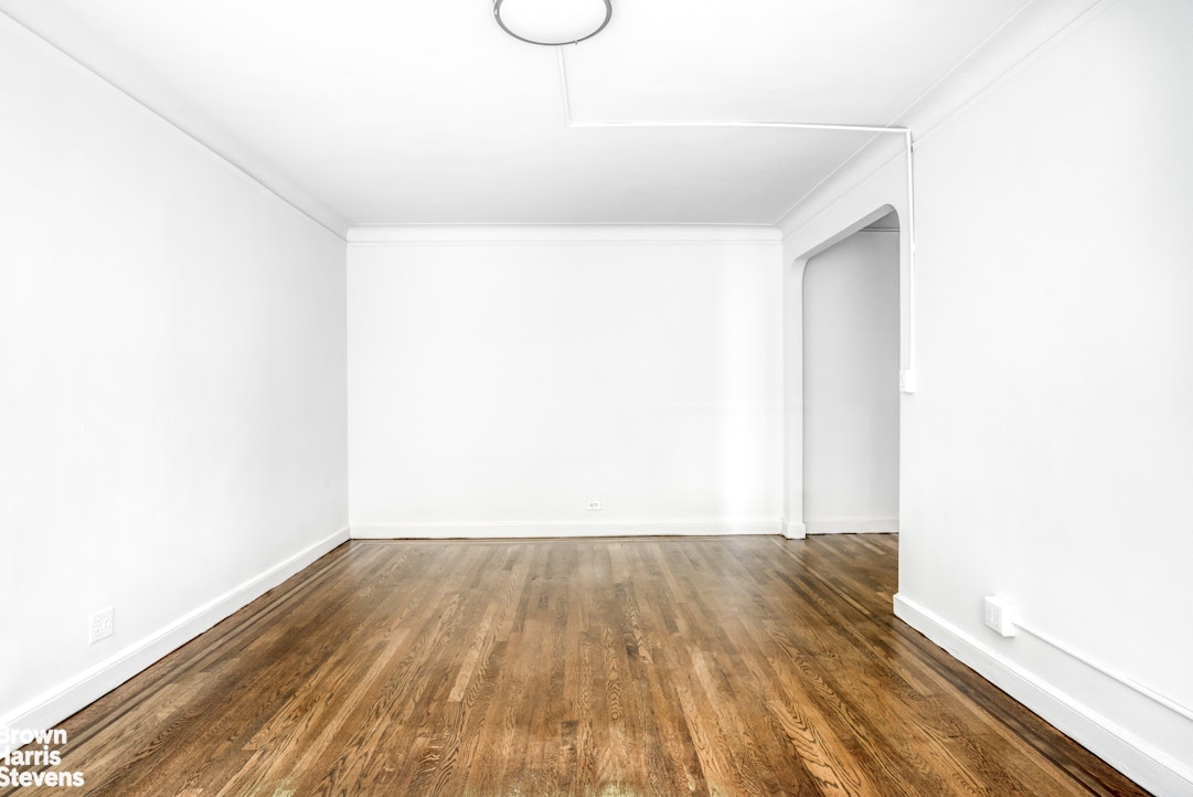 8 East 48th Street 5B Midtown East New York NY 10017
