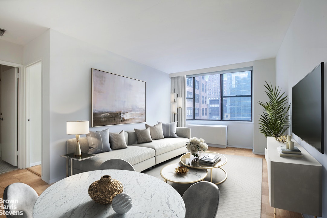 Photo 1 of 301 East 45th Street 12C, Midtown East, NYC, $4,000, Web #: 23436489