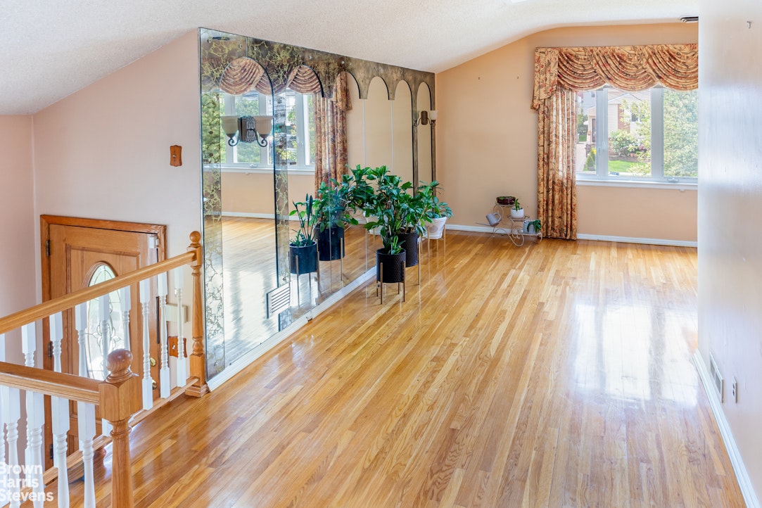 1409 East 105th Street Canarsie Brooklyn NY 11236