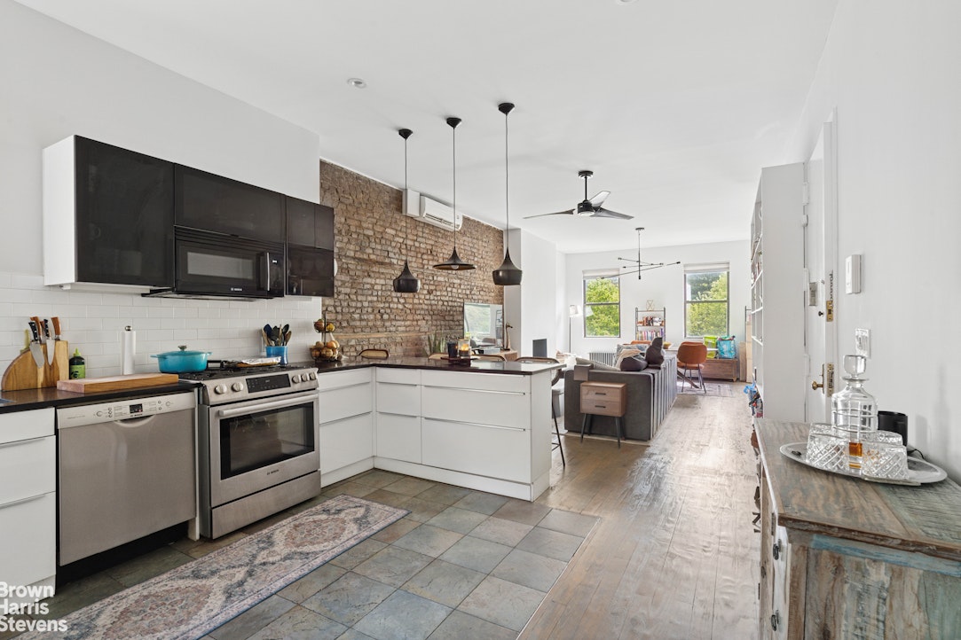 7 East 129th Street TWHSE East Harlem New York NY 10035