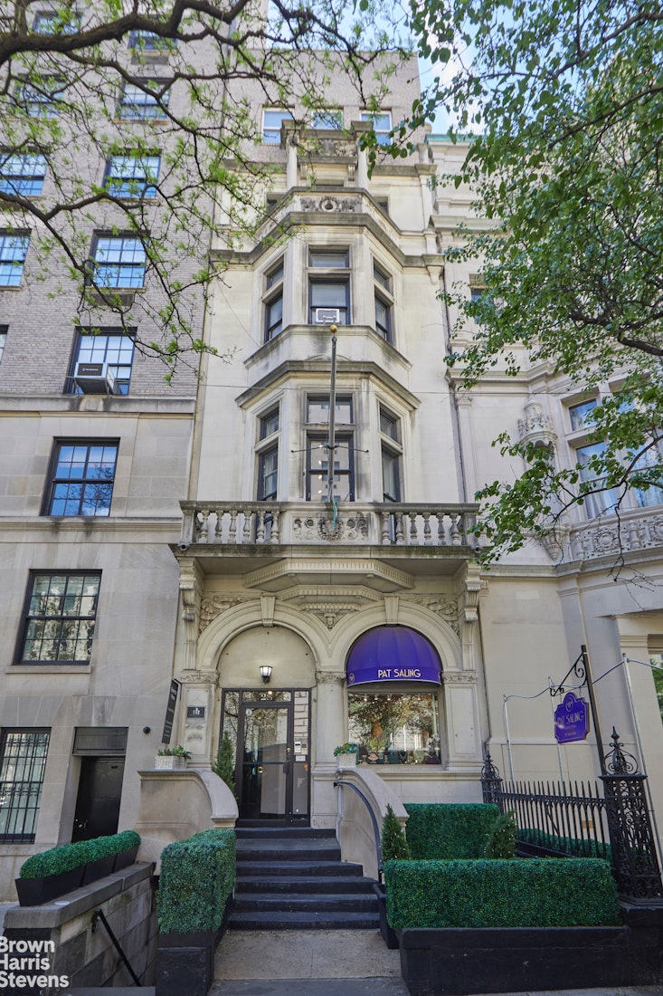 Photo 1 of 28 East 72nd Street, Upper East Side, NYC, $15,000,000, Web #: 23442369