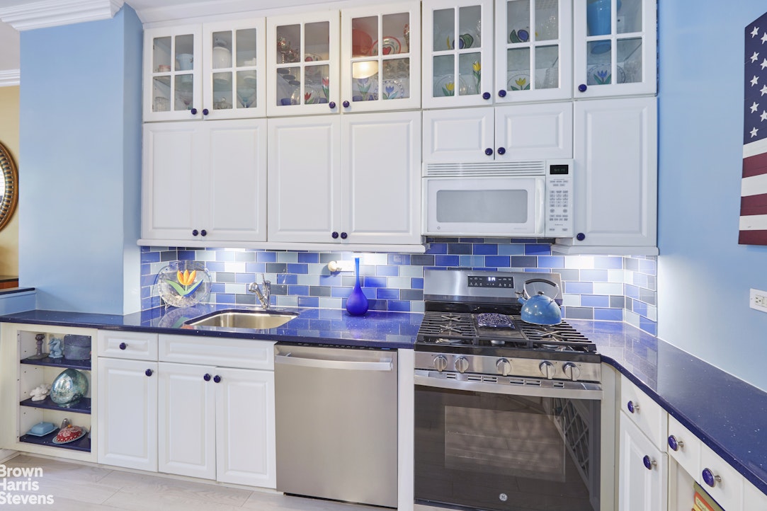 205 West End Avenue Lincoln Square New York NY 10023