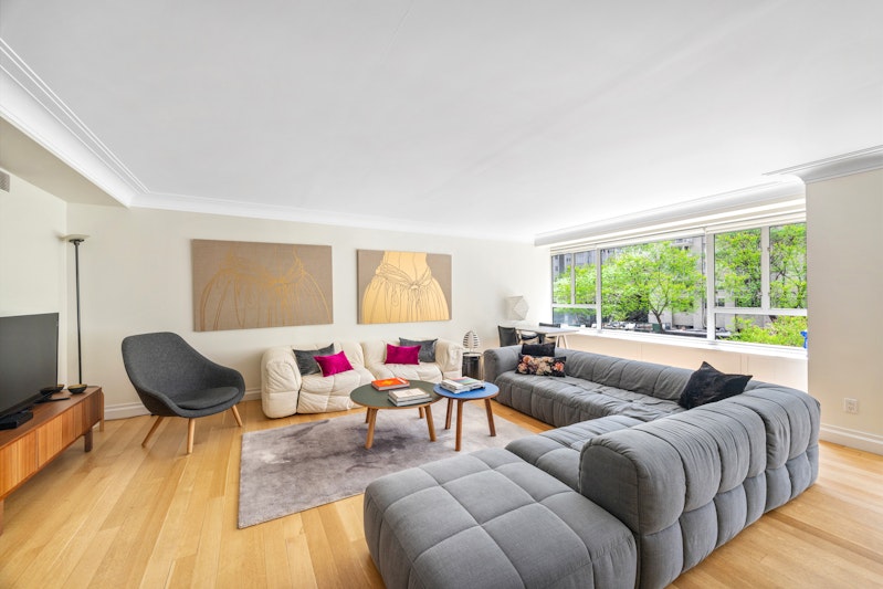 200 East 66th Street C303, Upper East Side, Upper East Side, NYC - 2 Bedrooms  
2 Bathrooms  
5 Rooms - 