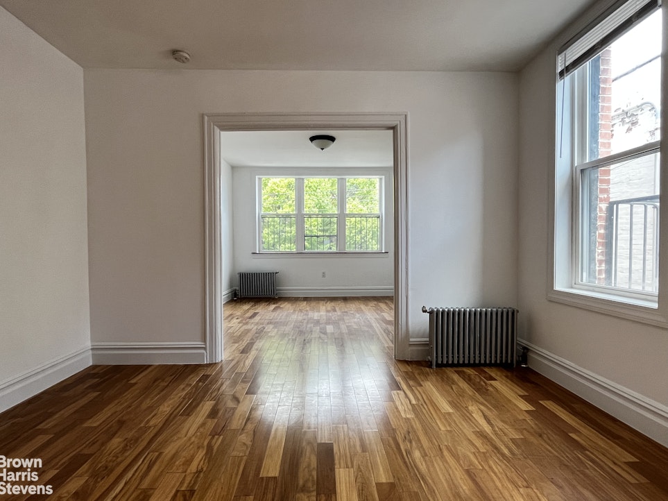Photo 1 of 1122 64th St 2, Borough Park, New York, $3,500, Web #: 23443381