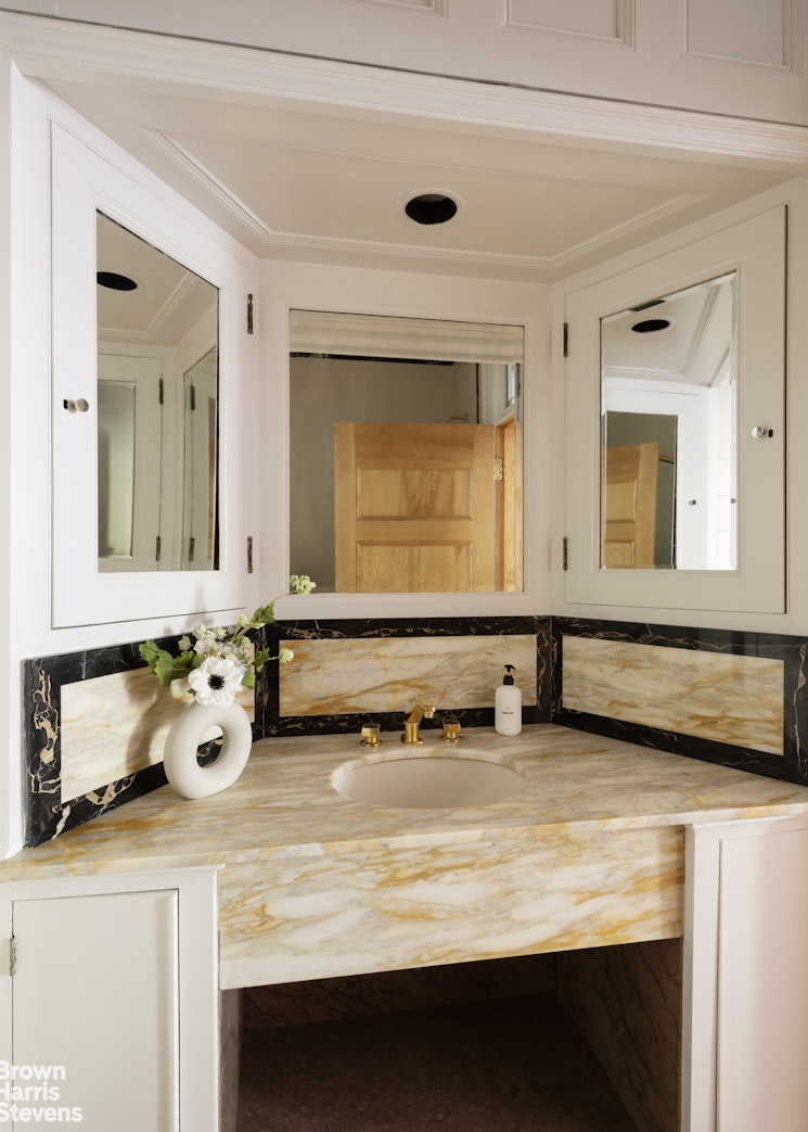 57 East 74th Street Upper East Side New York NY 10021