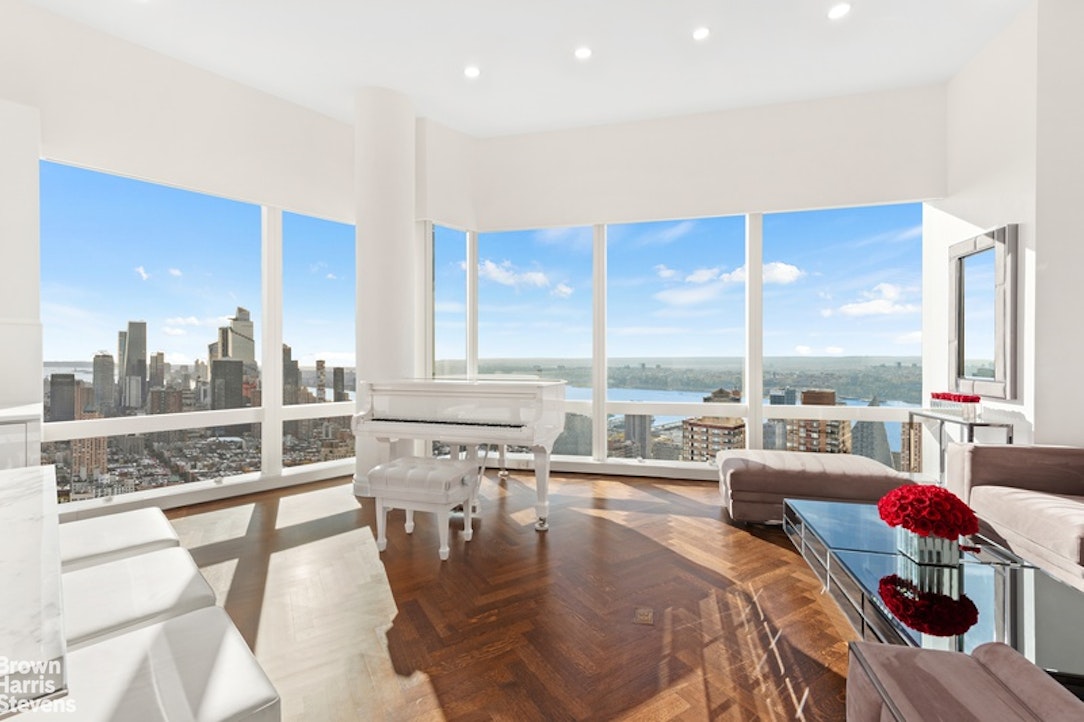 Photo 1 of 80 Columbus Circle 69E, Midtown West, NYC, $30,000, Web #: 23445055