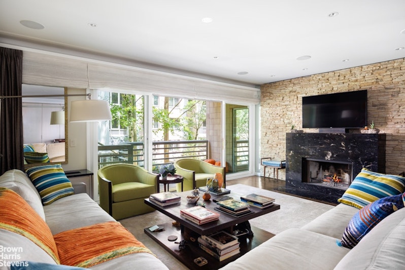 107 West 89th Street 2Ab, Upper West Side, Upper West Side, NYC - 6 Bedrooms  
4.5 Bathrooms  
9 Rooms - 