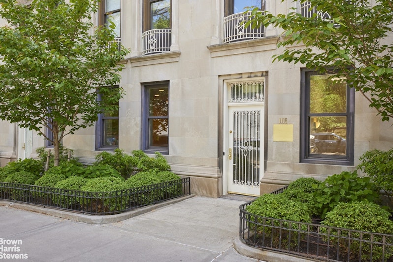 Rental Property at 1115 Fifth Avenue 1A, Upper East Side, Upper East Side, NYC - Bathrooms: 1.5 
Rooms: 10  - $12,000 MO.