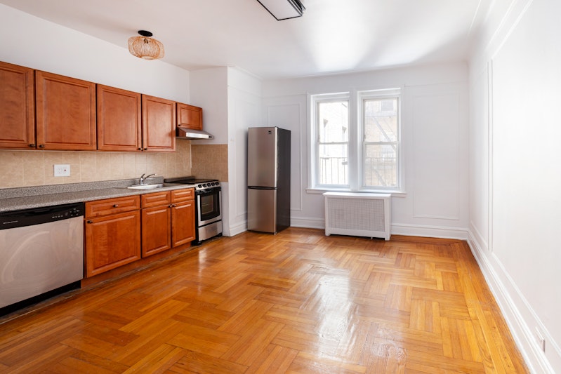 Rental Property at 1 Grace Court, Brooklyn Heights, Brooklyn, New York - Bedrooms: 1 
Bathrooms: 1 
Rooms: 2  - $4,000 MO.