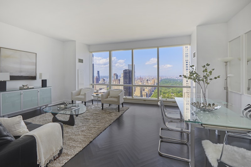 230 West 56th Street 61D, Midtown West, Midtown West, NYC - 2 Bedrooms  
2.5 Bathrooms  
4 Rooms - 