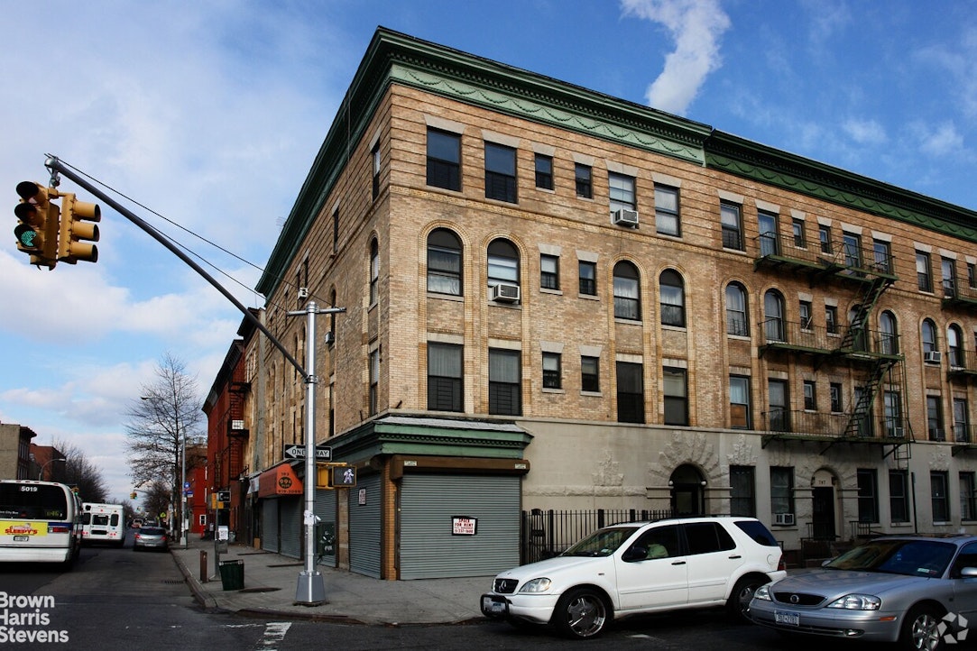 Photo 1 of 795 Putnam Avenue, Stuyvesant Heights, New York, $4,000, Web #: 23451515