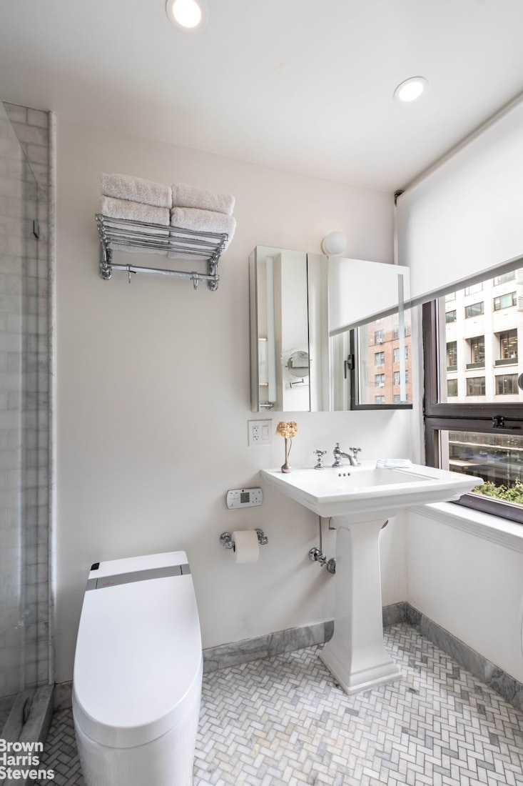 320 East 57th Street Sutton Place New York NY 10022