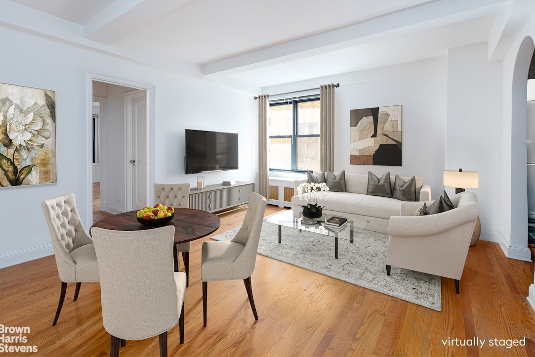 Photo 1 of 235 West End Avenue 3C, Upper West Side, NYC, $850,000, Web #: 23451918
