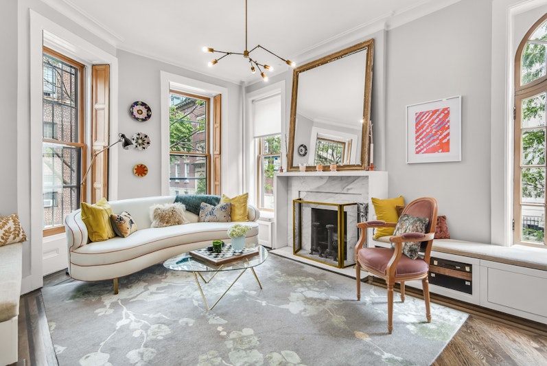 Orange Street, Brooklyn Heights, Brooklyn, New York - 5 Bedrooms  
3 Bathrooms  
8 Rooms - 