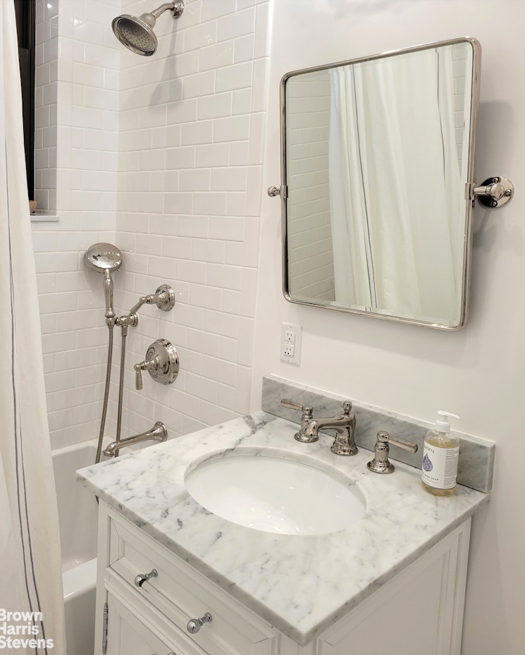 61 Pierrepont Street Brooklyn Heights Brooklyn NY 11201