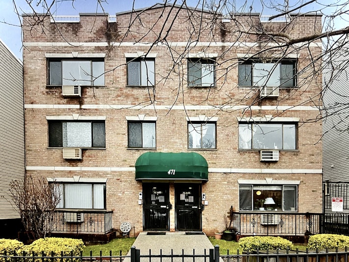 471 18th Street Ier, Park Slope, Brooklyn, New York - 1 Bathrooms  
3 Rooms - 