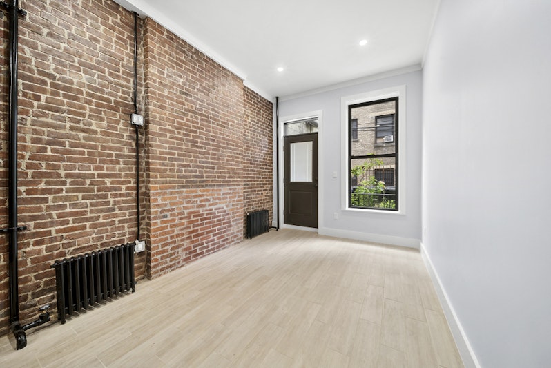 Rental Property at 426 West 45th Street 1Re, Midtown West, Midtown West, NYC - Bedrooms: 2 
Bathrooms: 1.5 
Rooms: 5  - $5,500 MO.