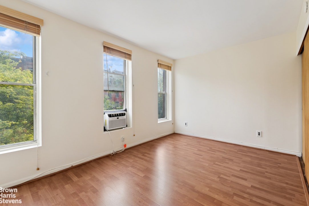 Photo 1 of 646 Union Street 3, Park Slope, New York, $3,000, Web #: 23458706